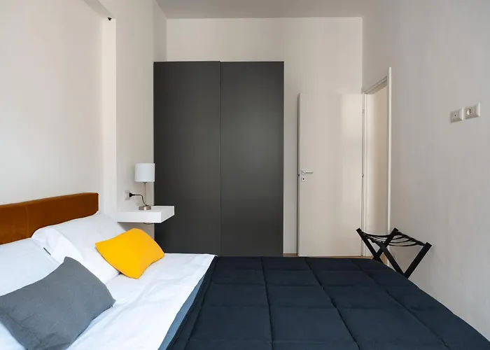 Apartment Comostay Como
