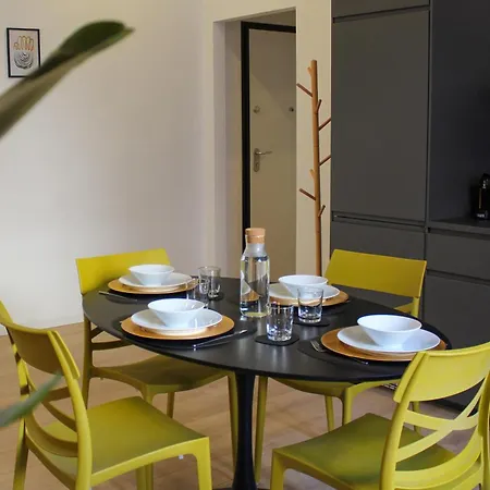 Comostay Apartmán *