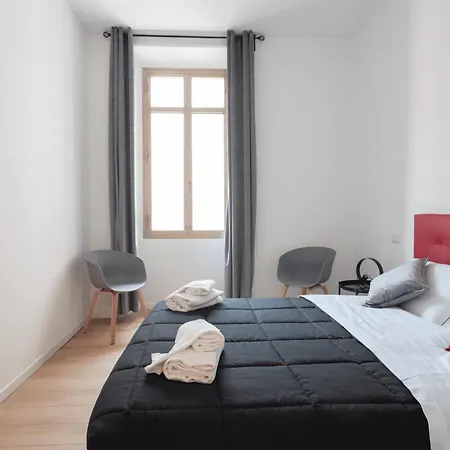 Comostay Como